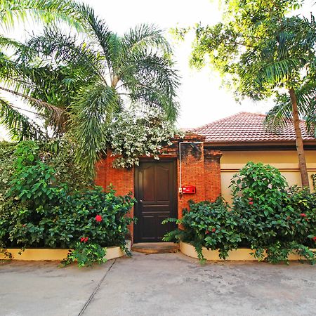Cosy Beach Pool Villas By Pattaya Sunny Rentals Kültér fotó