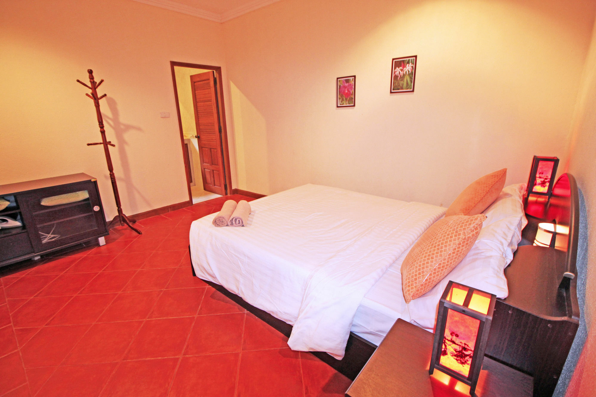 Cosy Beach Pool Villas By Pattaya Sunny Rentals Kültér fotó