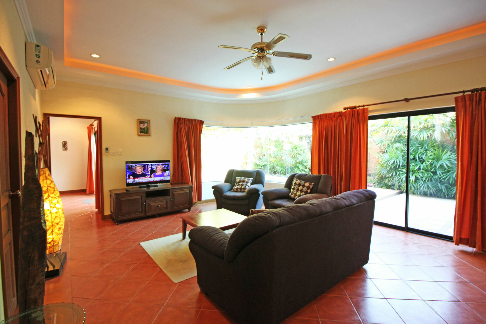 Cosy Beach Pool Villas By Pattaya Sunny Rentals Kültér fotó
