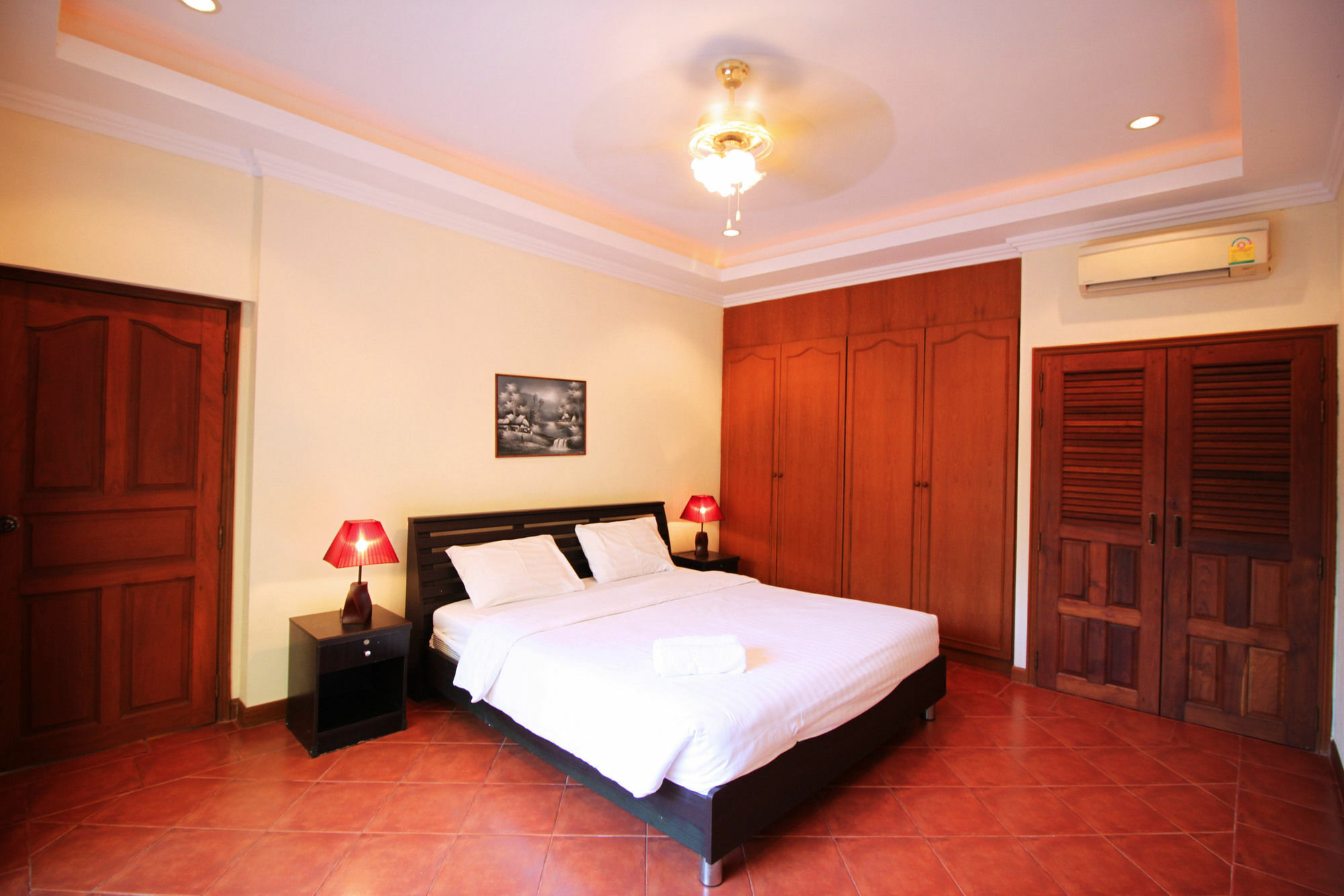 Cosy Beach Pool Villas By Pattaya Sunny Rentals Kültér fotó