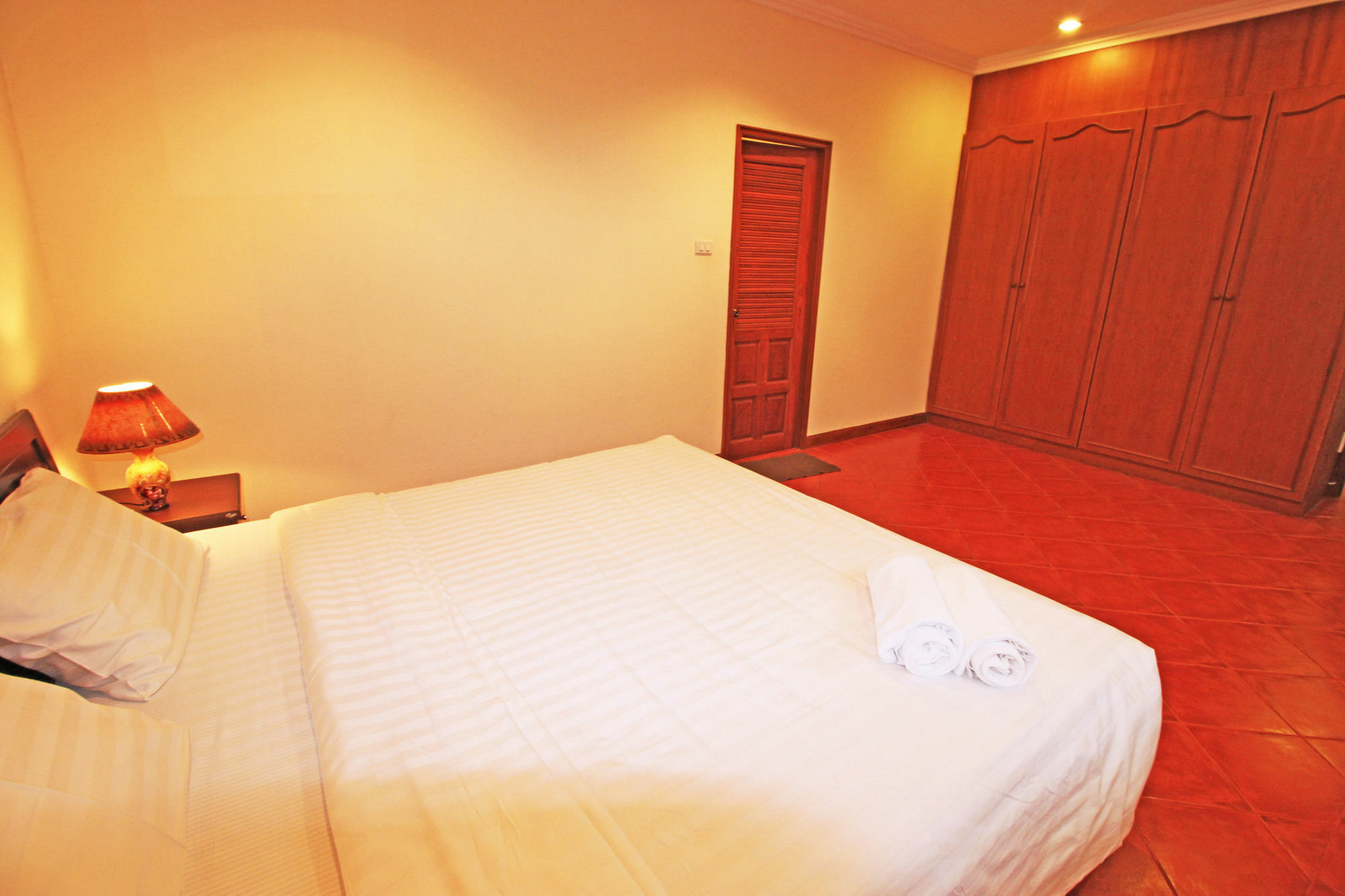Cosy Beach Pool Villas By Pattaya Sunny Rentals Kültér fotó