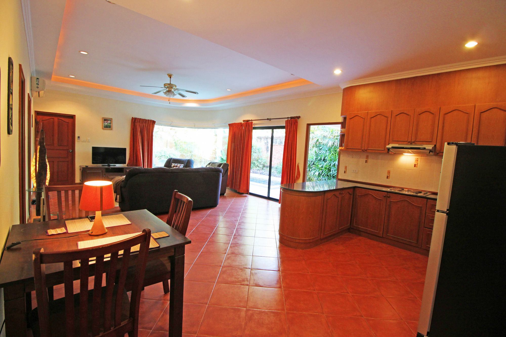 Cosy Beach Pool Villas By Pattaya Sunny Rentals Kültér fotó